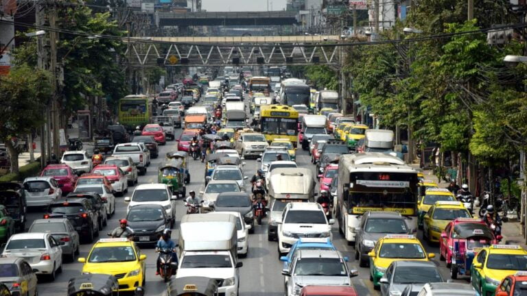 Delhi's Traffic Alert: Advisory for Road Closures on Independence Day